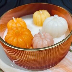 TikTok Viral Halloween 3D Pumpkin Candle by Pike and Rose, pumpkin scented, new!